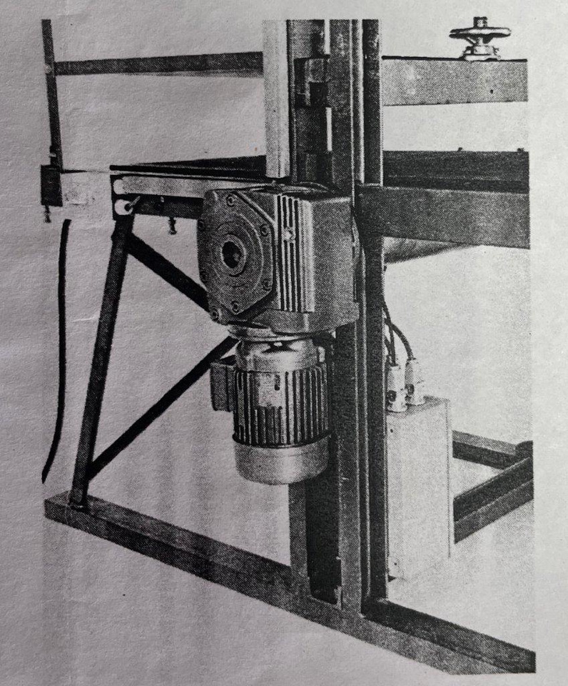 Rarity motor driven lithography press Peter van Ginkel model L-90 motor - Thiết bị in ấn: hình 2 Rarity motor driven lithography press Peter van Ginkel model L-90 motor - Thiết bị in ấn: hình 2