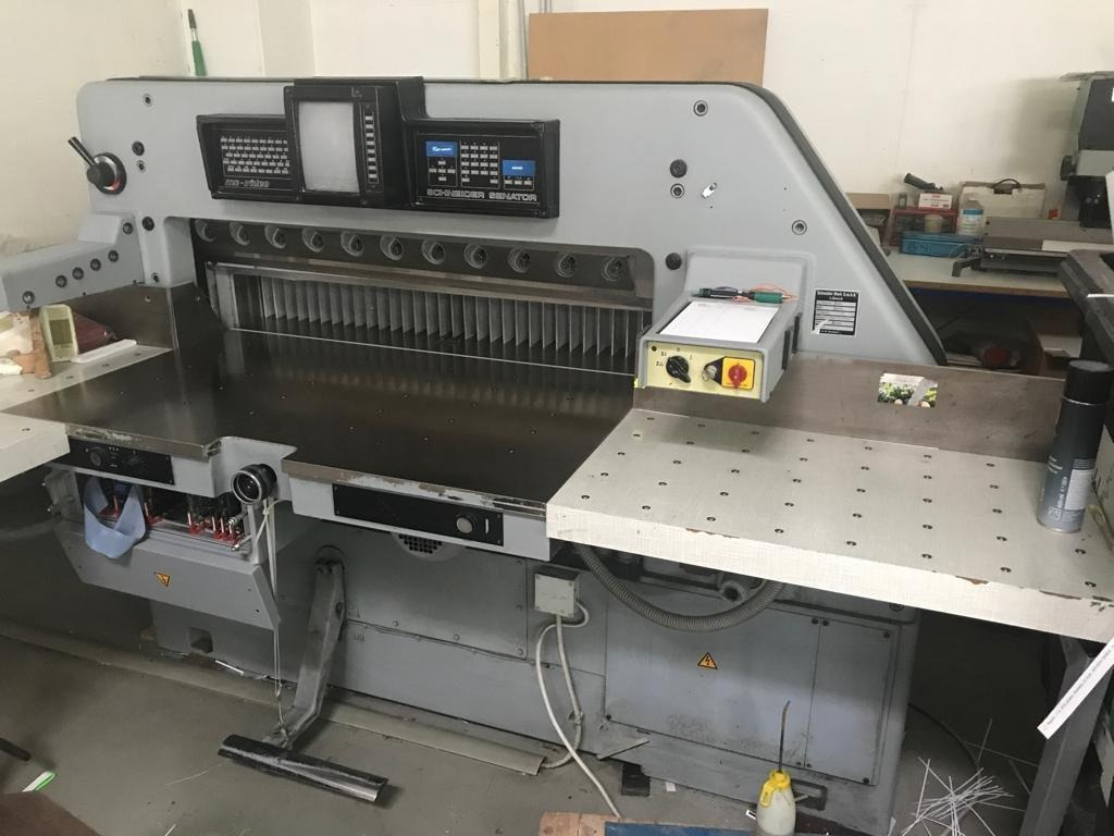 Schneider SENATOR cutting machine 115 MC - Máy cắt giấy: hình 1 Schneider SENATOR cutting machine 115 MC - Máy cắt giấy: hình 1