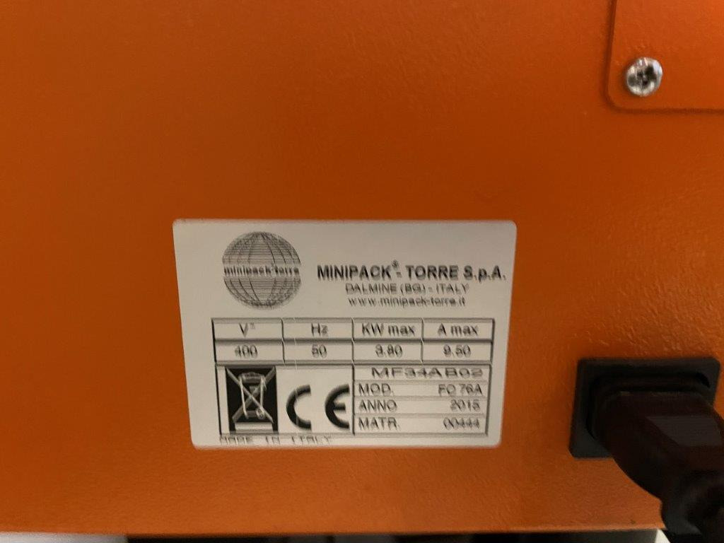 Semi-automatic shrink wrapping machine - hood shrinker Torre Minipack FC 76 A - Máy đóng gói: hình 2 Semi-automatic shrink wrapping machine - hood shrinker Torre Minipack FC 76 A - Máy đóng gói: hình 2