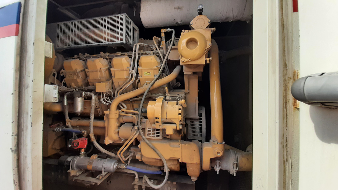 CATERPILLAR 3508 1100 kVa - Bộ phát điện: hình 2 CATERPILLAR 3508 1100 kVa - Bộ phát điện: hình 2