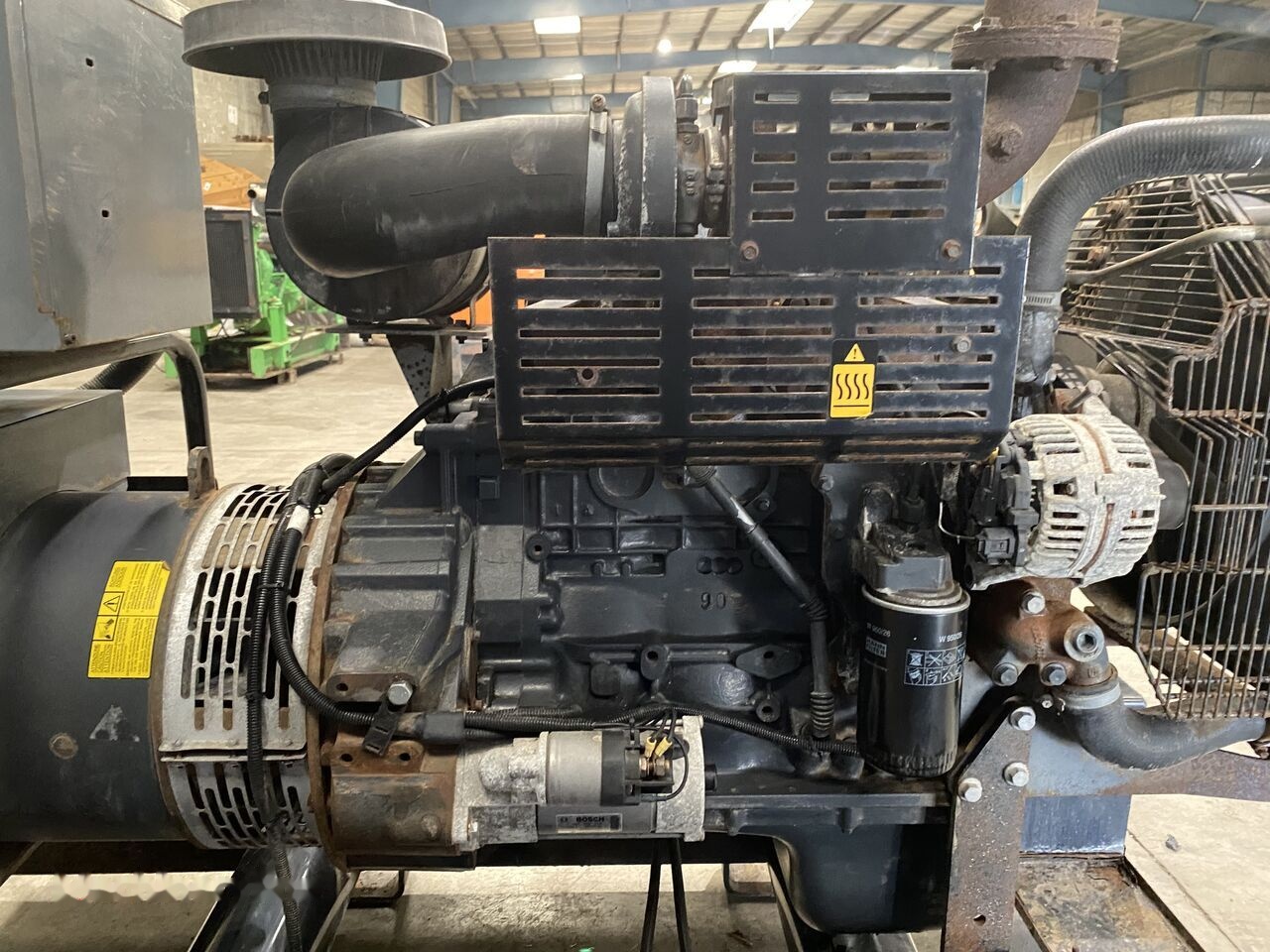 IVECO 60 kVa - Bộ phát điện: hình 3 IVECO 60 kVa - Bộ phát điện: hình 3