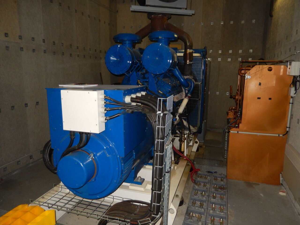 Perkins 630 kVa 3012TAG3 - Bộ phát điện: hình 2 Perkins 630 kVa 3012TAG3 - Bộ phát điện: hình 2