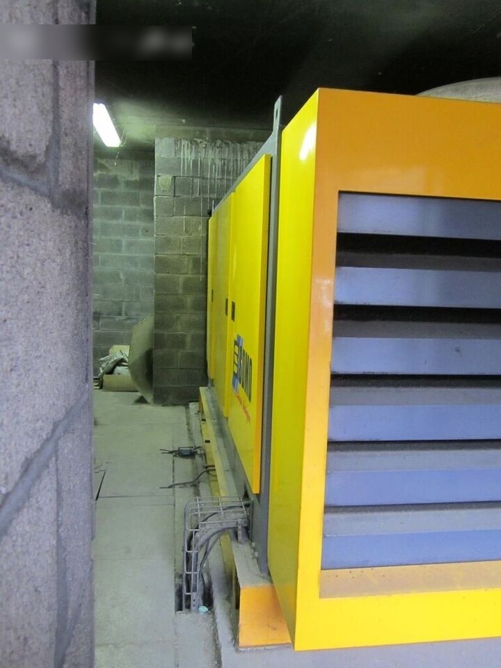 SDMO 330 kVa Cummins NT855-G6 - Bộ phát điện: hình 1 SDMO 330 kVa Cummins NT855-G6 - Bộ phát điện: hình 1