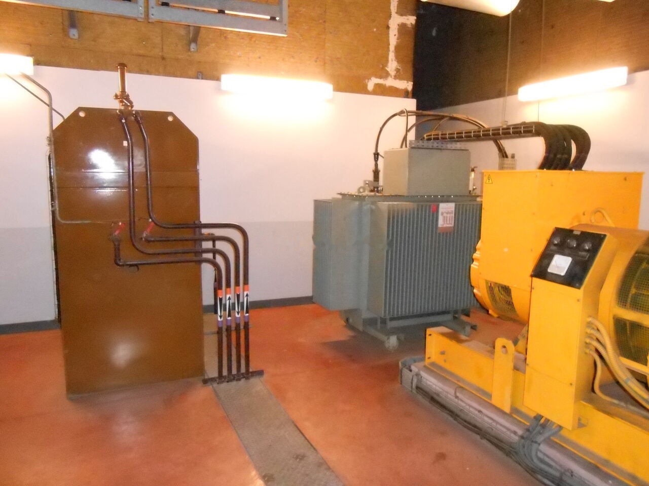 SDMO Cummins 1000 kVa KTA50-G1 - Bộ phát điện: hình 2 SDMO Cummins 1000 kVa KTA50-G1 - Bộ phát điện: hình 2