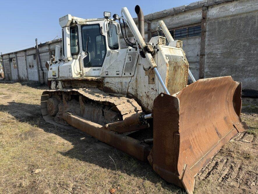 Komatsu D65EX-15e0 + ripper - Máy ủi: hình 2 Komatsu D65EX-15e0 + ripper - Máy ủi: hình 2