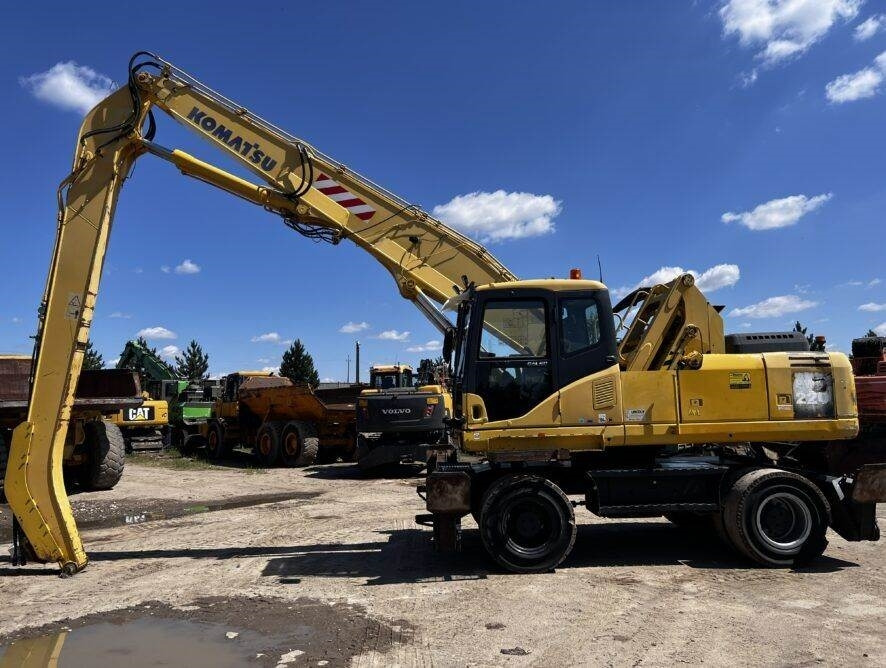 Komatsu PW220MH MH - Máy cạp rác/ Công nghiệp: hình 1 Komatsu PW220MH MH - Máy cạp rác/ Công nghiệp: hình 1