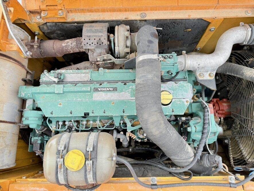 Volvo EC290CL - Máy xúc bánh xích: hình 4 Volvo EC290CL - Máy xúc bánh xích: hình 4