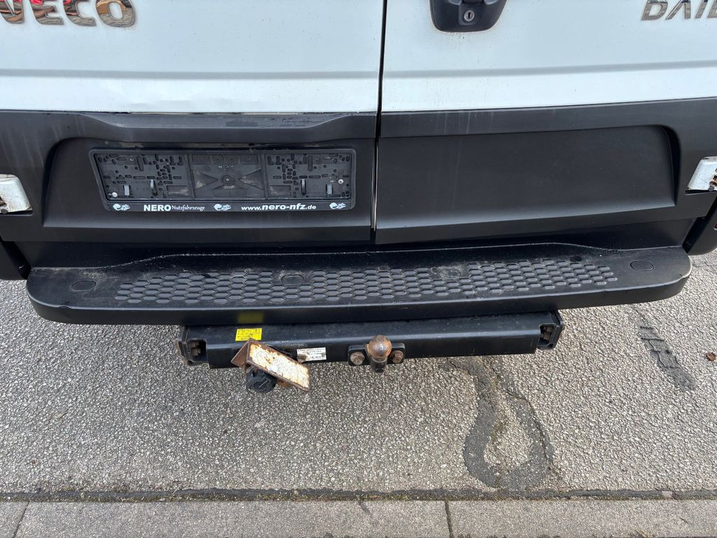 Xe van chở hàng Iveco Daily 35S130 Klima Iveco Daily 35S130 Klima: hình 6 Xe van chở hàng Iveco Daily 35S130 Klima Iveco Daily 35S130 Klima: hình 6