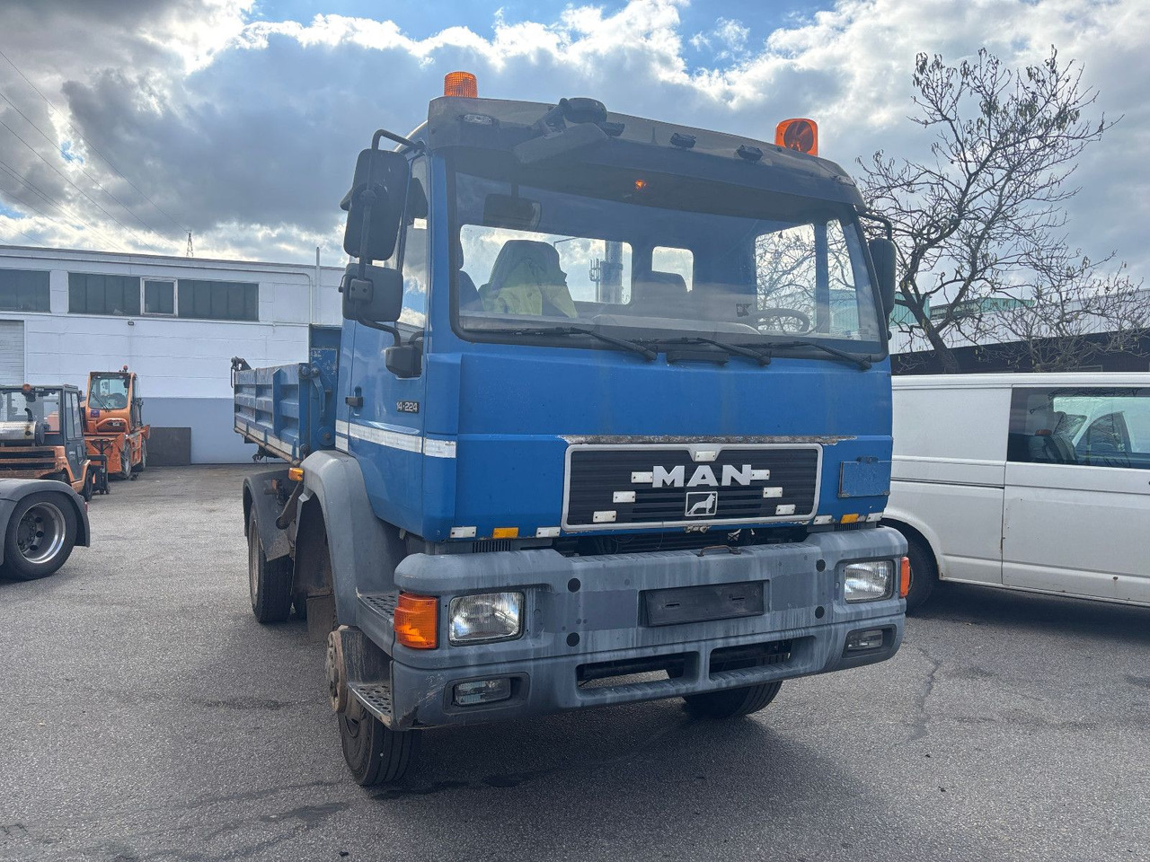 MAN 14.224 12.220 4x4 Meiller 3 Seitenkipper - Xe ben: hình 4 MAN 14.224 12.220 4x4 Meiller 3 Seitenkipper - Xe ben: hình 4