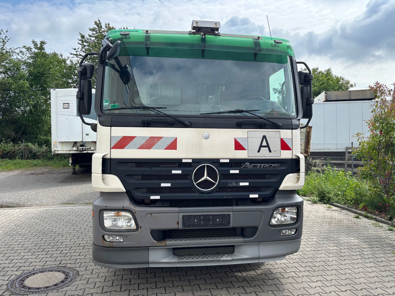 Mercedes-Benz 2532L EU5/Zöller Schüttung/VarioPress/Blatt-Luft - Xe tải chở rác: hình 3 Mercedes-Benz 2532L EU5/Zöller Schüttung/VarioPress/Blatt-Luft - Xe tải chở rác: hình 3