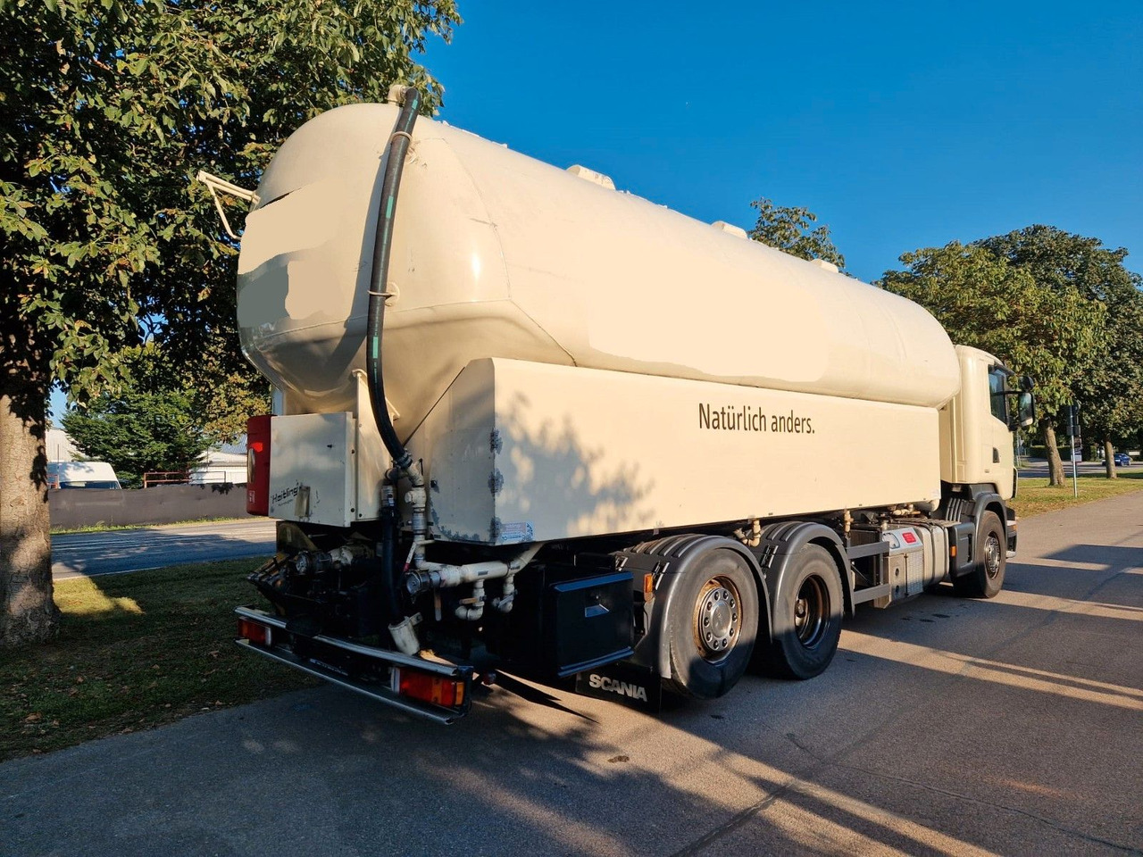 Scania R440 31m³ SILO 4 Kammer/Retarder/Kompressor/Lift - Xe bồn: hình 3 Scania R440 31m³ SILO 4 Kammer/Retarder/Kompressor/Lift - Xe bồn: hình 3