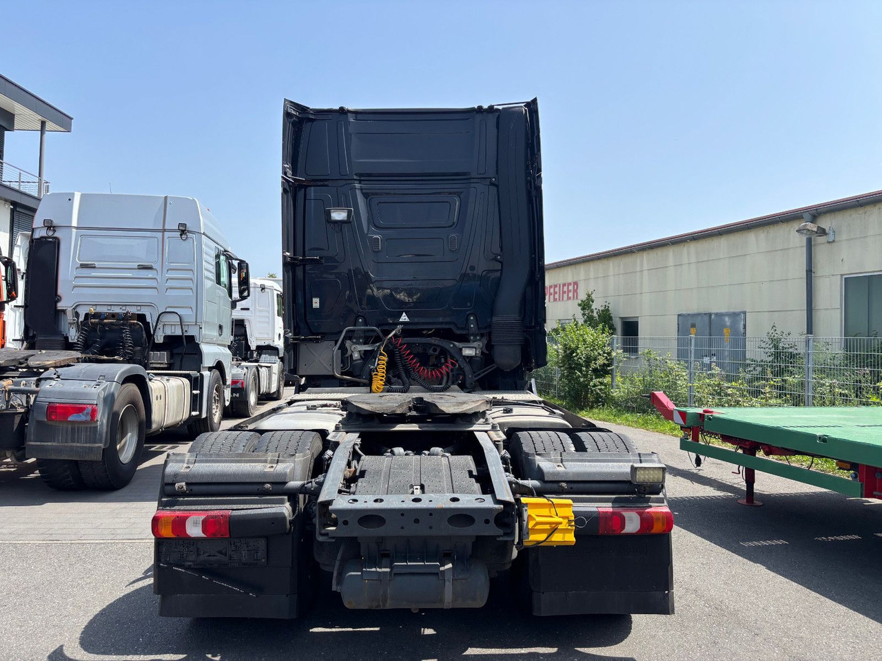 Mercedes-Benz Actros 1852 Giga Space kein 1853 1851 - Xe đầu kéo: hình 5 Mercedes-Benz Actros 1852 Giga Space kein 1853 1851 - Xe đầu kéo: hình 5