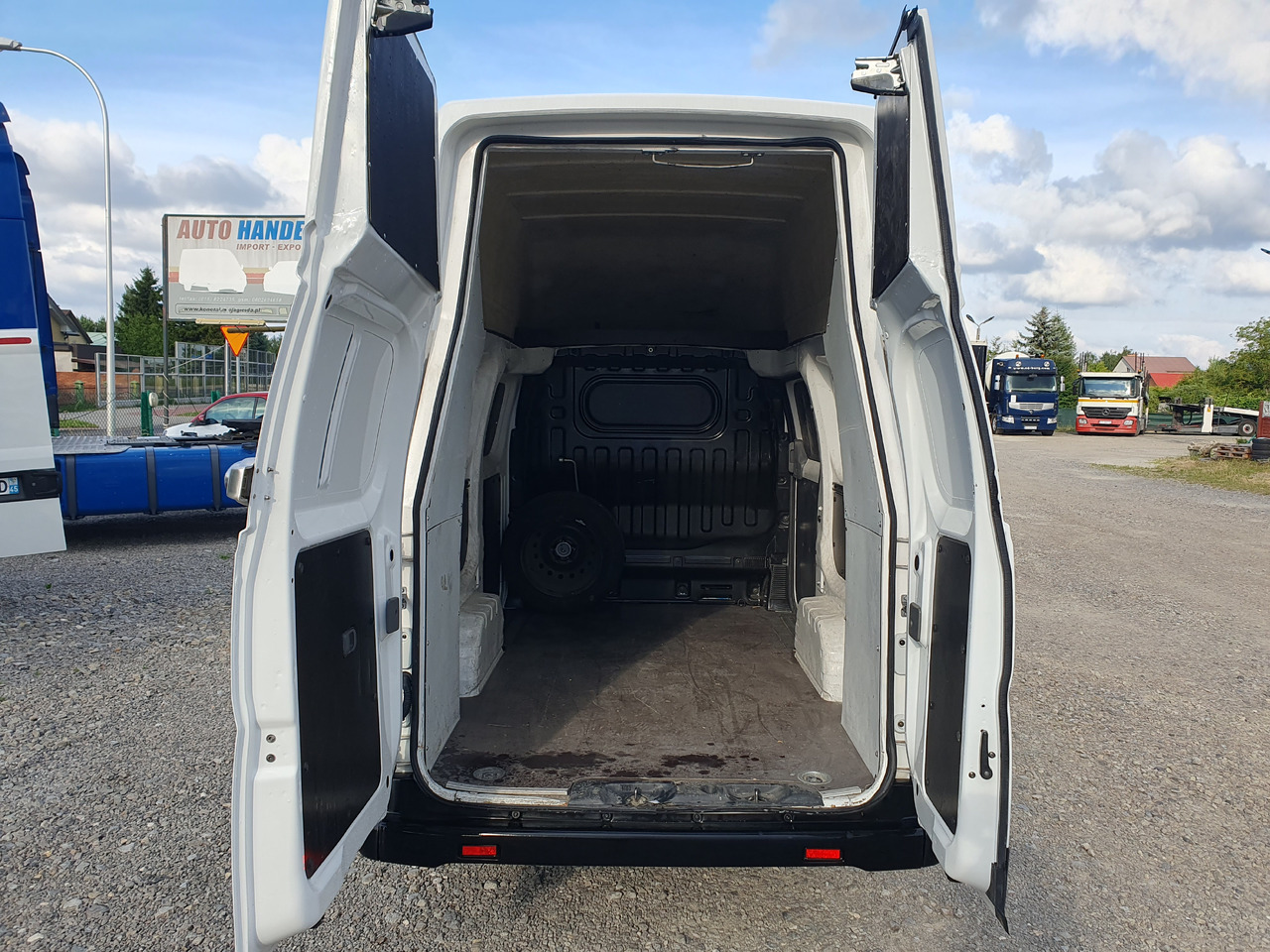 Nissan e-NV200 ELEKTRYK 40 Kwh 250 -300 km klima kamera - Xe van nhỏ gọn, Xe van điện: hình 3 Nissan e-NV200 ELEKTRYK 40 Kwh 250 -300 km klima kamera - Xe van nhỏ gọn, Xe van điện: hình 3