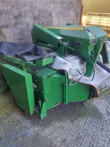 John Deere 131 - Máy cắt cỏ: hình 1 John Deere 131 - Máy cắt cỏ: hình 1