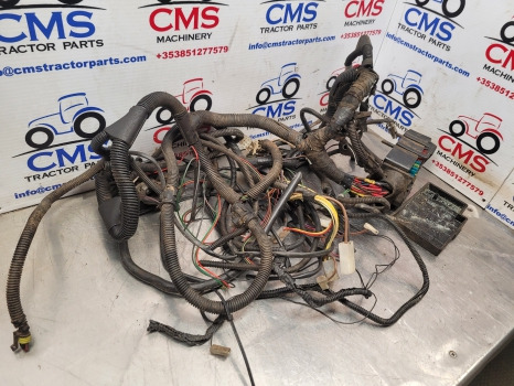 Case Jx80 Upgrade Tier 2 Cab Wiring Loom Cab Wiring Loom, Fuse Box - Cáp/ Dây nịt: hình 5 Case Jx80 Upgrade Tier 2 Cab Wiring Loom Cab Wiring Loom, Fuse Box - Cáp/ Dây nịt: hình 5