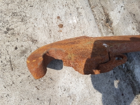 Case Mx110, Mx120, Mx135 Maxxum Lift Arm Lhs Assy 255469a1, 248786a2, 220971a2 - Hệ thống treo: hình 2 Case Mx110, Mx120, Mx135 Maxxum Lift Arm Lhs Assy 255469a1, 248786a2, 220971a2 - Hệ thống treo: hình 2