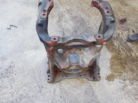 Claas Arion 640, 460, 430, Ares Front Axle Support Bolster 0011223581, 11020370 - Trục trước cho Máy móc nông nghiệp: hình 2 Claas Arion 640, 460, 430, Ares Front Axle Support Bolster 0011223581, 11020370 - Trục trước cho Máy móc nông nghiệp: hình 2