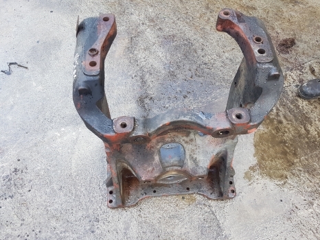Claas Arion 640, 460, 430, Ares Front Axle Support Bolster 0011223581, 11020370 - Trục trước cho Máy móc nông nghiệp: hình 1 Claas Arion 640, 460, 430, Ares Front Axle Support Bolster 0011223581, 11020370 - Trục trước cho Máy móc nông nghiệp: hình 1