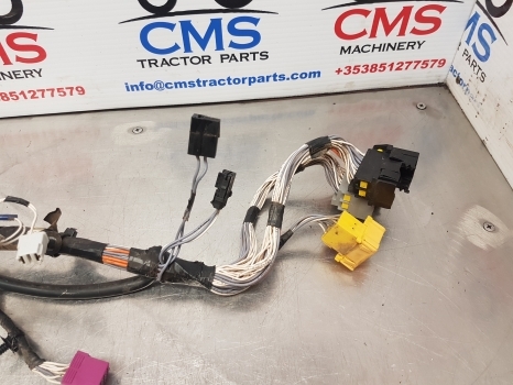 Claas Arion 640, 950, 900, 880, Axion 500,600 Wiring Loom 0026075263, 0026075261 - Cáp/ Dây nịt cho Máy cày: hình 2 Claas Arion 640, 950, 900, 880, Axion 500,600 Wiring Loom 0026075263, 0026075261 - Cáp/ Dây nịt cho Máy cày: hình 2