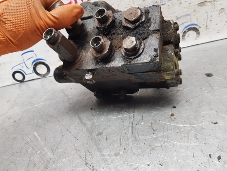 Deutz Dx110, Dx85, Dx90, Dx120 Hydraulic Spool Valve Kit Assy 04334431, 4320689 - Van thủy lực cho Máy cày: hình 5 Deutz Dx110, Dx85, Dx90, Dx120 Hydraulic Spool Valve Kit Assy 04334431, 4320689 - Van thủy lực cho Máy cày: hình 5
