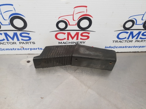 Fiat 130-90, 140-90, 115-90, 180-90, 160-90 Hand Brake Cover 5111902 - Phụ tùng phanh: hình 3 Fiat 130-90, 140-90, 115-90, 180-90, 160-90 Hand Brake Cover 5111902 - Phụ tùng phanh: hình 3