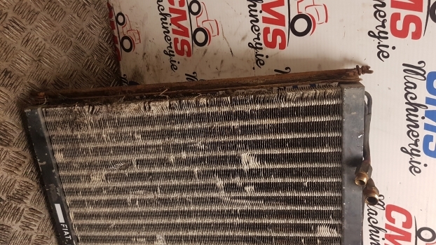 Fiat F Series F130, F140, F120, F115 Conditioning Condenser Radiator 5155716 - Giàn nóng cho Máy cày: hình 5 Fiat F Series F130, F140, F120, F115 Conditioning Condenser Radiator 5155716 - Giàn nóng cho Máy cày: hình 5