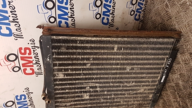 Fiat F Series F130, F140, F120, F115 Conditioning Condenser Radiator 5155716 - Giàn nóng cho Máy cày: hình 4 Fiat F Series F130, F140, F120, F115 Conditioning Condenser Radiator 5155716 - Giàn nóng cho Máy cày: hình 4