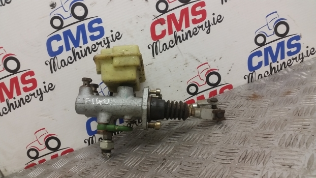 Fiat F140, F Series, Brakes Master Cylinder Assembly 5145630, 5145631 - Xi lanh phanh cho Máy cày: hình 1 Fiat F140, F Series, Brakes Master Cylinder Assembly 5145630, 5145631 - Xi lanh phanh cho Máy cày: hình 1