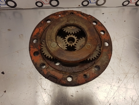 Ford 10 Series Carraro Hub Cover Assembly Car115643, 9968080, Car120836, N13513 - Ổ bánh lái cho Máy cày: hình 2 Ford 10 Series Carraro Hub Cover Assembly Car115643, 9968080, Car120836, N13513 - Ổ bánh lái cho Máy cày: hình 2