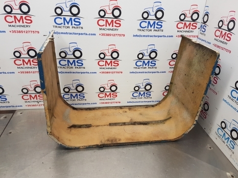 Ford 7810, 7910, 8210 Series Bonnet Cover Panel In Front Of The Cab D5nn9n128a - Nắp máy cho Máy cày: hình 4 Ford 7810, 7910, 8210 Series Bonnet Cover Panel In Front Of The Cab D5nn9n128a - Nắp máy cho Máy cày: hình 4