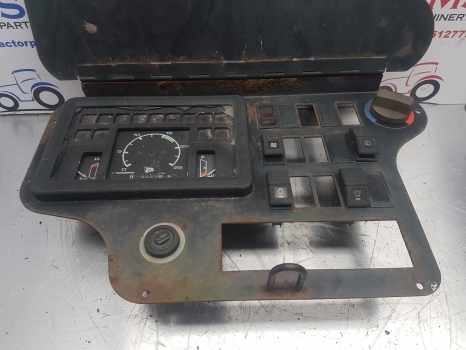 Jcb 2cx Cab Dashboard Interior Panel 142/00541 - Bảng điều khiển cho Máy xúc trước múc sau: hình 2 Jcb 2cx Cab Dashboard Interior Panel 142/00541 - Bảng điều khiển cho Máy xúc trước múc sau: hình 2