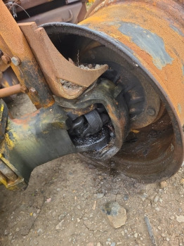 Jcb 530-105 Front axle hub lhs complete 18.16:1, 453/3338 - Trục trước cho Thiết bị xử lý vật liệu: hình 1 Jcb 530-105 Front axle hub lhs complete 18.16:1, 453/3338 - Trục trước cho Thiết bị xử lý vật liệu: hình 1