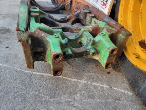John Deere 20,30, Se Series 6230, 6430, 6420 Front Axle Support Frame Al225395 - Hệ thống treo: hình 4 John Deere 20,30, Se Series 6230, 6430, 6420 Front Axle Support Frame Al225395 - Hệ thống treo: hình 4