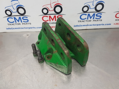 John Deere 6000, 6010, 6020 Series Top Link Bracket L78801, L78802 - Hệ thống treo: hình 4 John Deere 6000, 6010, 6020 Series Top Link Bracket L78801, L78802 - Hệ thống treo: hình 4