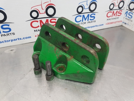 John Deere 6000, 6010, 6020 Series Top Link Bracket L78801, L78802 - Hệ thống treo: hình 3 John Deere 6000, 6010, 6020 Series Top Link Bracket L78801, L78802 - Hệ thống treo: hình 3