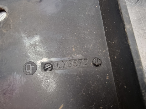 John Deere 6100, 6000, 7000, 7010 Series, Instrument Panel Damaged L79870 - Cabin và nội thất: hình 4 John Deere 6100, 6000, 7000, 7010 Series, Instrument Panel Damaged L79870 - Cabin và nội thất: hình 4