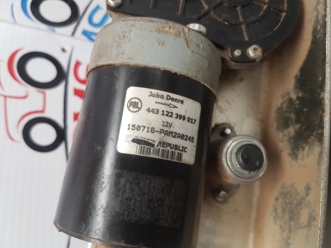 John Deere 6115m, 6m Series, Wipper Motor Assy Al215734, Al207086, Al153660 - Cần gạt nước cho Máy cày: hình 3 John Deere 6115m, 6m Series, Wipper Motor Assy Al215734, Al207086, Al153660 - Cần gạt nước cho Máy cày: hình 3