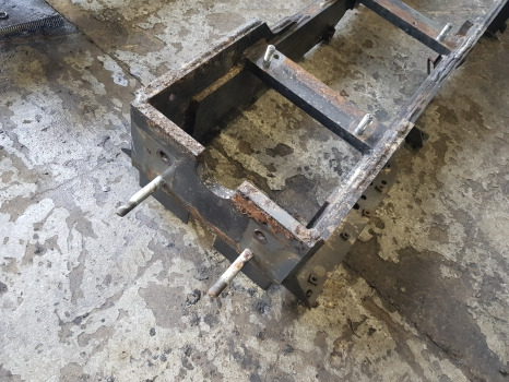 Kubota M5092 Carriage Frame - Cabin: hình 3 Kubota M5092 Carriage Frame - Cabin: hình 3