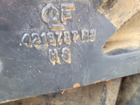 Landini Series 7 Mccormick Mtx, Xtx, X7 Front Weight Carrier 4216787r2, 4216787m2 - Đối trọng: hình 3 Landini Series 7 Mccormick Mtx, Xtx, X7 Front Weight Carrier 4216787r2, 4216787m2 - Đối trọng: hình 3