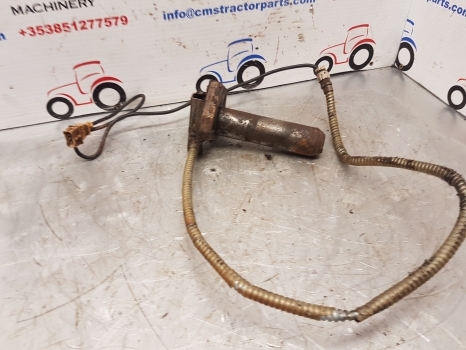 Massey Ferguson 3000, 5400, 6100, 6200, 6400 Ser 6160 Load Sensor Pin 3713763m1 - Bộ cảm biến cho Máy cày: hình 3 Massey Ferguson 3000, 5400, 6100, 6200, 6400 Ser 6160 Load Sensor Pin 3713763m1 - Bộ cảm biến cho Máy cày: hình 3