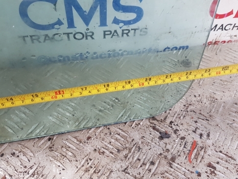 Massey Ferguson 50 Hx Cab Side Rear Glass Left. - Cửa sổ và phụ tùng cho Máy xúc trước múc sau: hình 3 Massey Ferguson 50 Hx Cab Side Rear Glass Left. - Cửa sổ và phụ tùng cho Máy xúc trước múc sau: hình 3