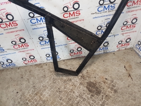 Massey Ferguson 50hx, 60hx Cab Door Frame Rhs 50hxdoor - Cửa và phụ tùng cho Máy xúc trước múc sau: hình 2 Massey Ferguson 50hx, 60hx Cab Door Frame Rhs 50hxdoor - Cửa và phụ tùng cho Máy xúc trước múc sau: hình 2