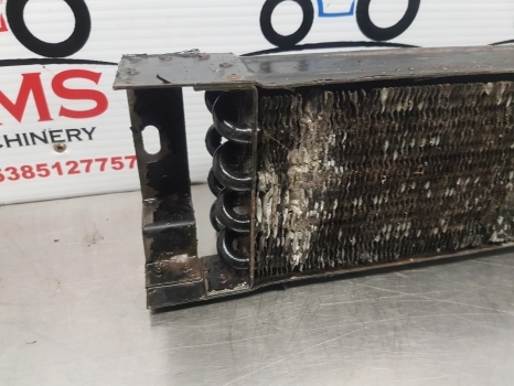 Massey Ferguson 6150, 6160, 6130, 3050, 3060, 3115, 3120, Oil Cooler 3583351m1 - Bộ tản nhiệt cho Máy cày: hình 3 Massey Ferguson 6150, 6160, 6130, 3050, 3060, 3115, 3120, Oil Cooler 3583351m1 - Bộ tản nhiệt cho Máy cày: hình 3