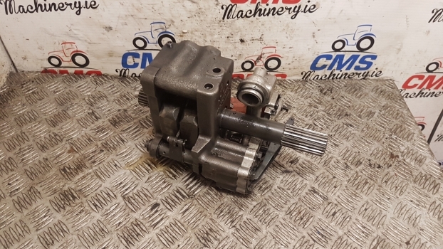 Massey Ferguson 690, 699, 590, 575 Hydraulic Lift Pump 1665610m2, 1675125m92 - Bơm thủy lực cho Máy cày: hình 1 Massey Ferguson 690, 699, 590, 575 Hydraulic Lift Pump 1665610m2, 1675125m92 - Bơm thủy lực cho Máy cày: hình 1