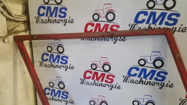 Massey Ferguson Sankey Cab Door Frame Right - Cửa và phụ tùng cho Máy cày: hình 4 Massey Ferguson Sankey Cab Door Frame Right - Cửa và phụ tùng cho Máy cày: hình 4
