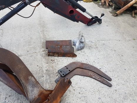 Mccormick Mc 130 Power4 Tier 3, 120, 110, Front Loader Complete - Máy chất hàng trước cho máy cày: hình 4 Mccormick Mc 130 Power4 Tier 3, 120, 110, Front Loader Complete - Máy chất hàng trước cho máy cày: hình 4