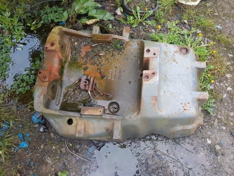 New Holland 8360, 8260, 8560, Fiat 4wd Front Axle Support 5172678, 82015150 - Trục trước cho Máy cày: hình 1 New Holland 8360, 8260, 8560, Fiat 4wd Front Axle Support 5172678, 82015150 - Trục trước cho Máy cày: hình 1