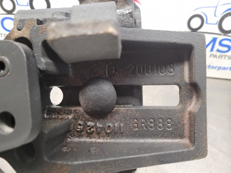 Vè New Holland Case T6, T7, T6000, Maxxum Front Mudguard Hub Kit 87651033, 87651032: hình 8