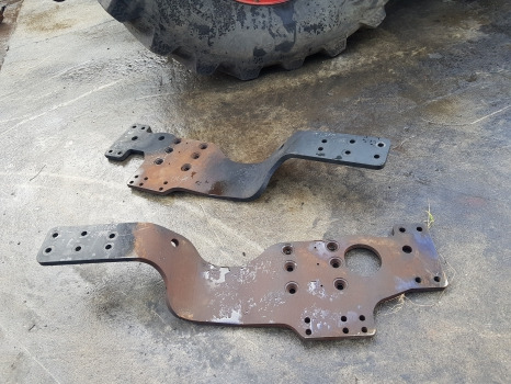 New Holland Case T7, Puma Series T7.260 Frame Side Plate Kit Lhs, Rhs 84578710 - Cabin: hình 1 New Holland Case T7, Puma Series T7.260 Frame Side Plate Kit Lhs, Rhs 84578710 - Cabin: hình 1