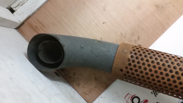 New Holland T5.100, T5.110, T5.120 Exhaust Pipe Assy 47939799 - Ống xả cho Máy cày: hình 3 New Holland T5.100, T5.110, T5.120 Exhaust Pipe Assy 47939799 - Ống xả cho Máy cày: hình 3